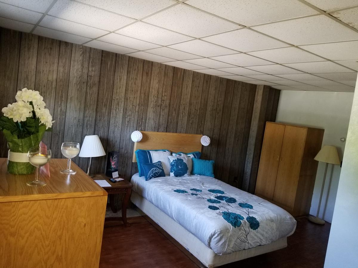 Pittsfield Motor Inn Kültér fotó