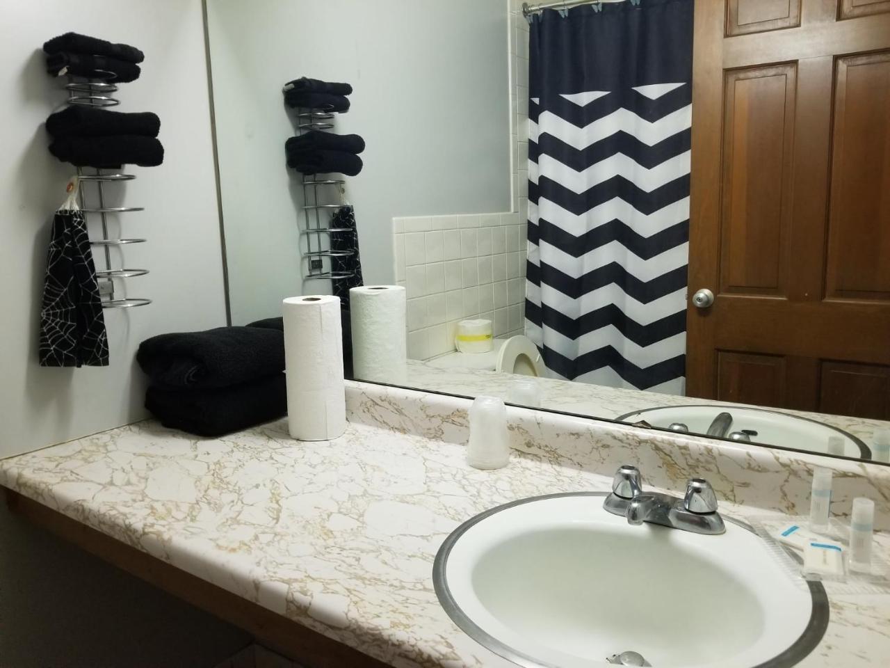 Pittsfield Motor Inn Kültér fotó