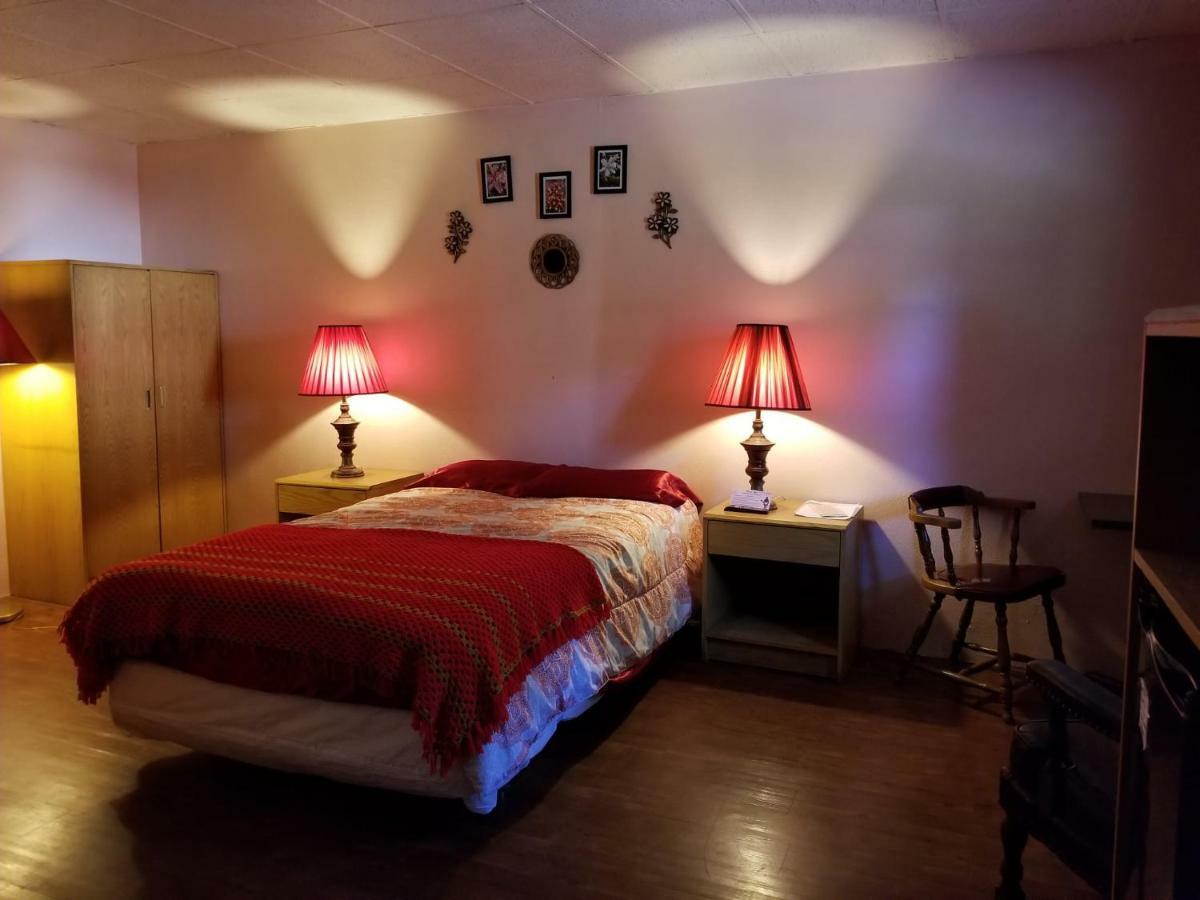 Pittsfield Motor Inn Kültér fotó